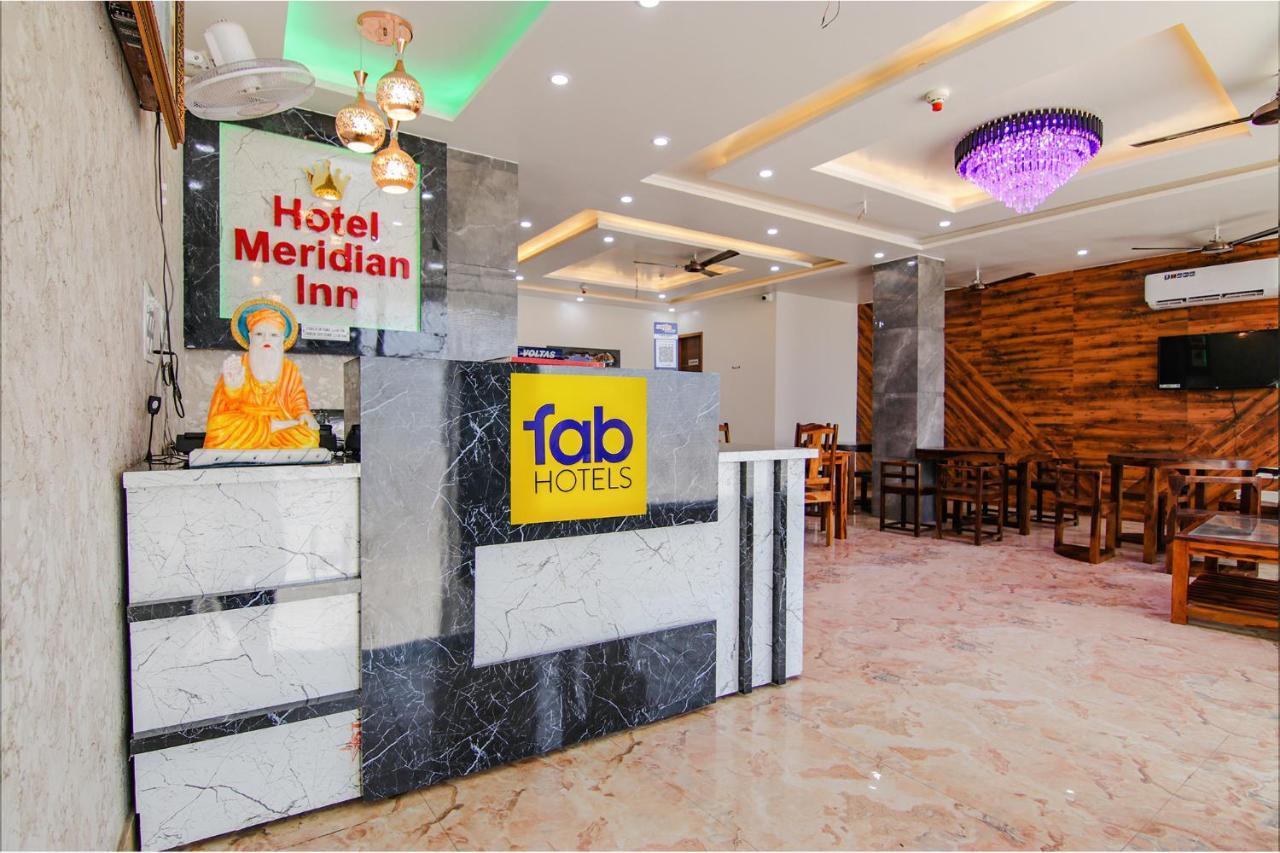 Fabhotel Meridian Inn Mohali Kültér fotó