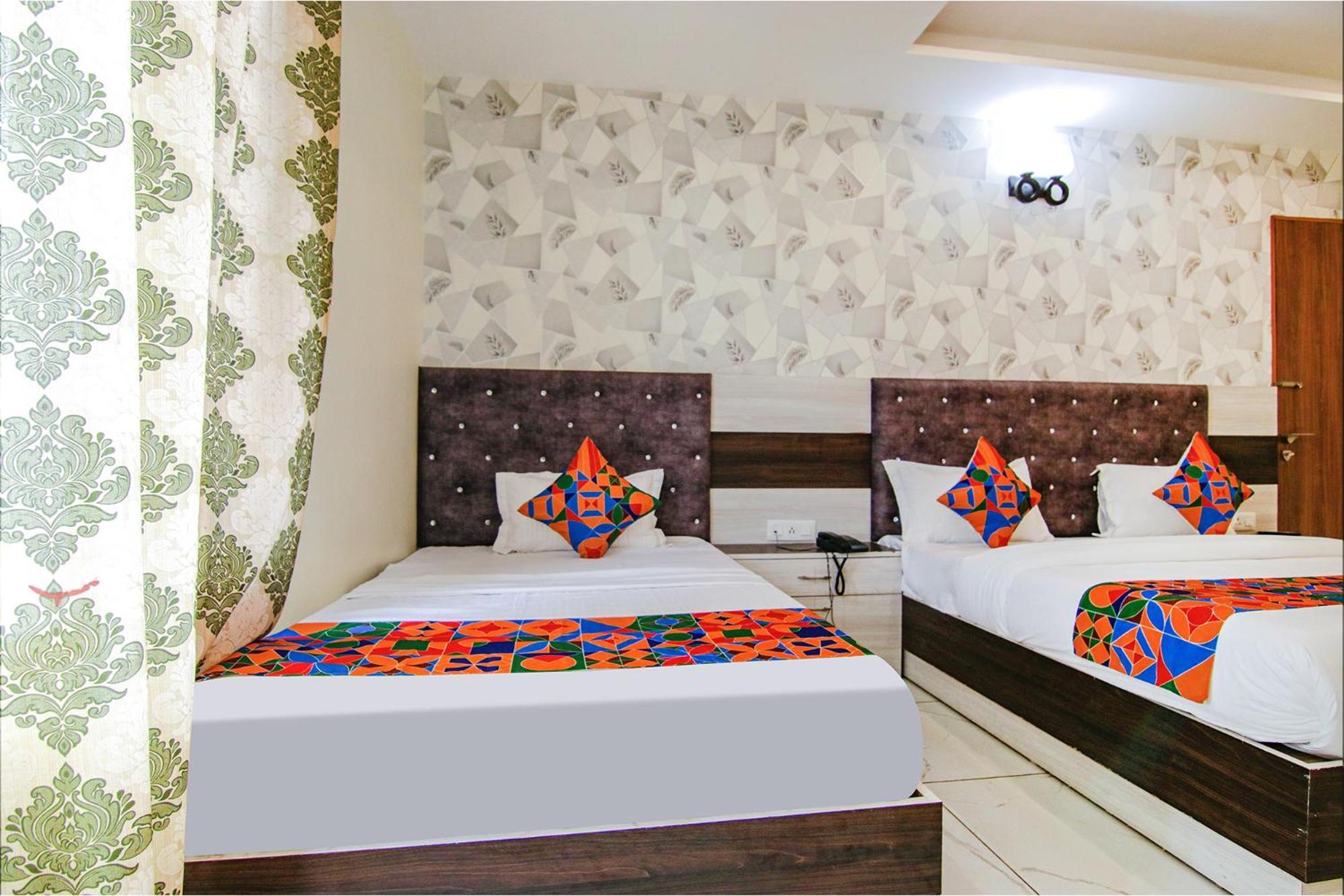Fabhotel Meridian Inn Mohali Kültér fotó